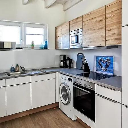 Semesterbostad Gorgeous In With Wifi Büsum